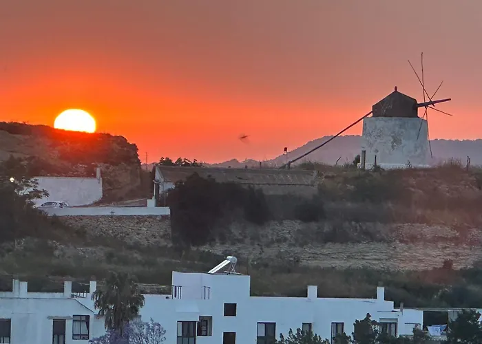Spacious Private Vejer Patio Home